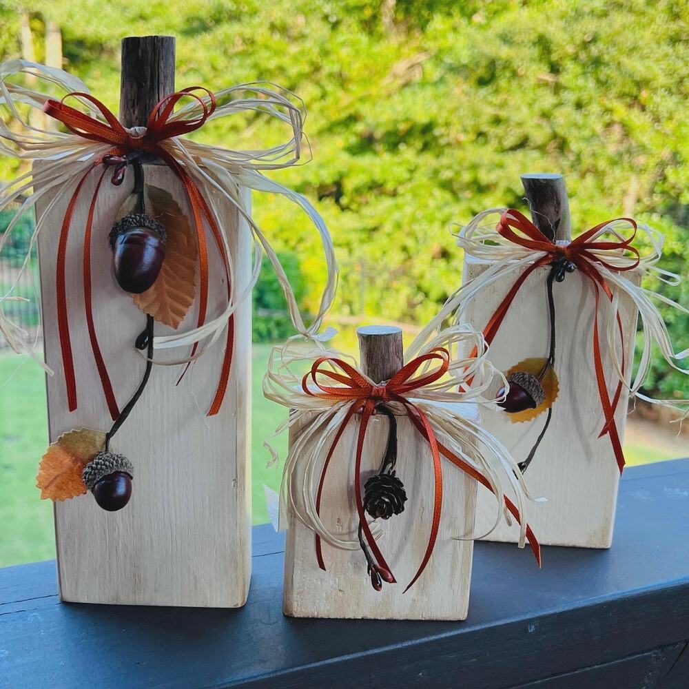 Antique White Wooden Pumpkin Set, Rustic Fall Decor (Set of 3)